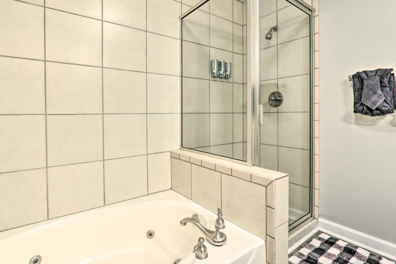 Downtown Pigeon Forge Condo With Pool Access! Eksteriør bilde